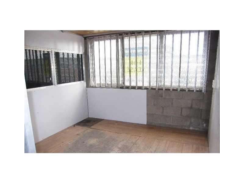 16/17 Childs Road, Chipping Norton NSW 2170