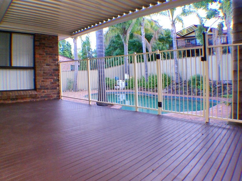 73 Sylvan Ridge Street, Illawong NSW 2234