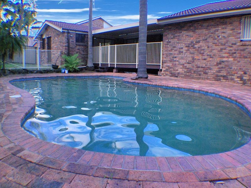 73 Sylvan Ridge Street, Illawong NSW 2234