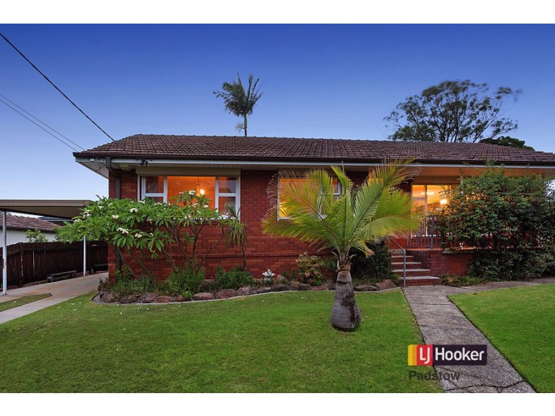 5 Fairland Avenue, Greenacre NSW 2190