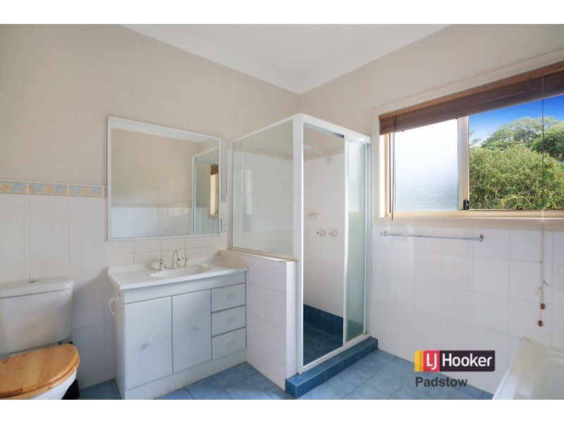 1/5 Needlewood Grove, Padstow Heights NSW 2211