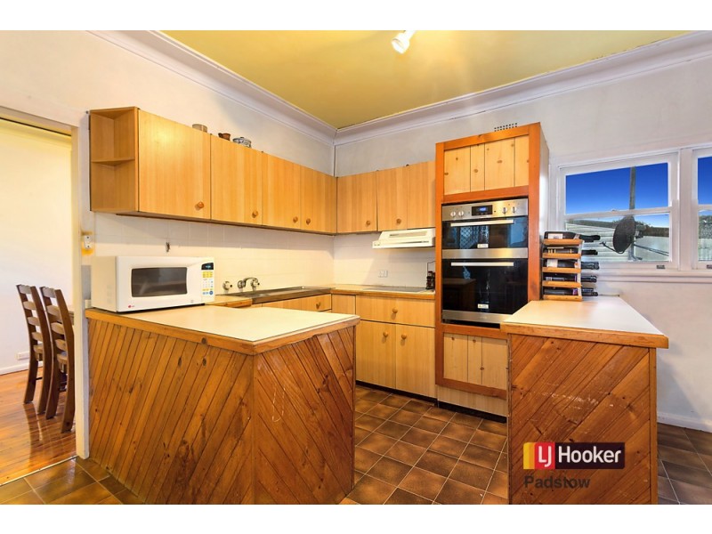 25 Nichols Avenue, Revesby NSW 2212