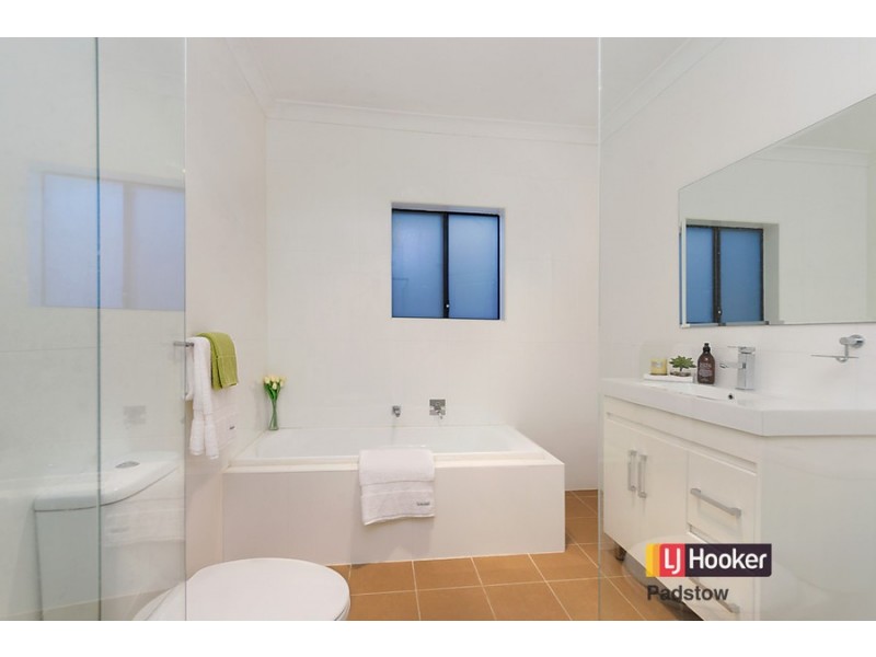 49 Montgomery Avenue, Padstow NSW 2211