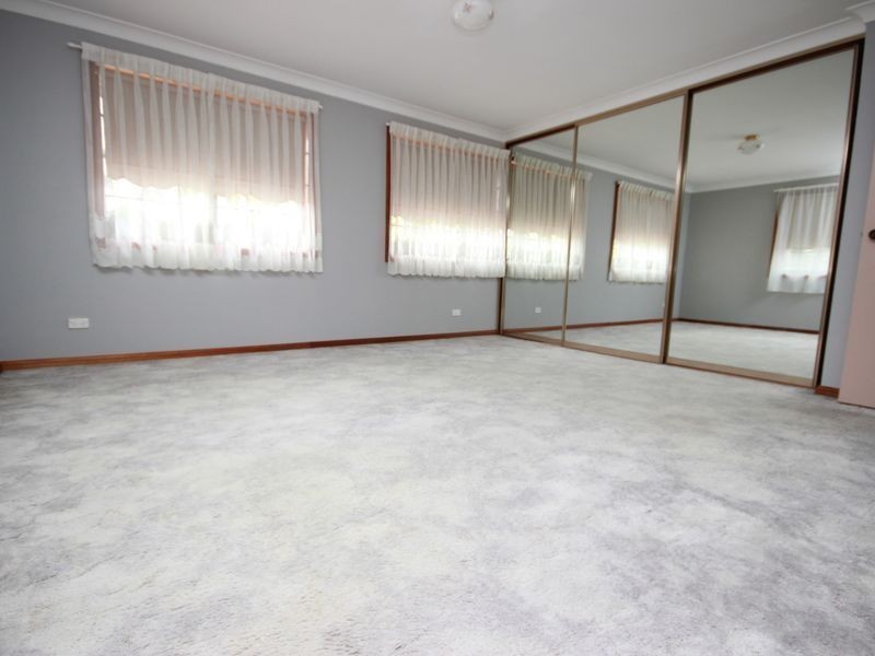 14a Lambeth Place, Illawong NSW 2234