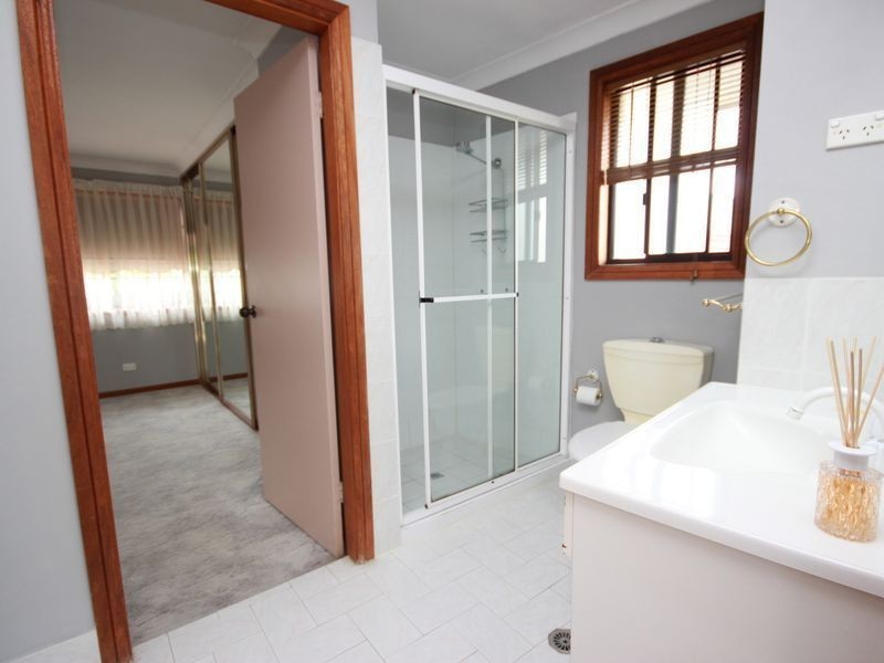 14a Lambeth Place, Illawong NSW 2234