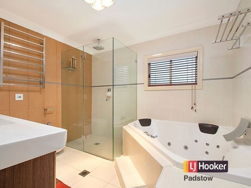 18 Wyatt Avenue, Padstow NSW 2211