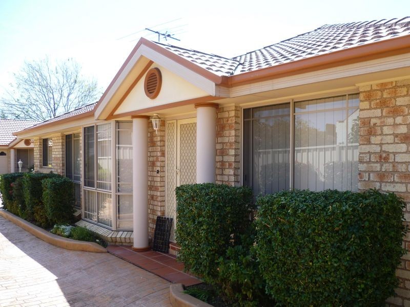 2/98 Iberia Street, Padstow NSW 2211