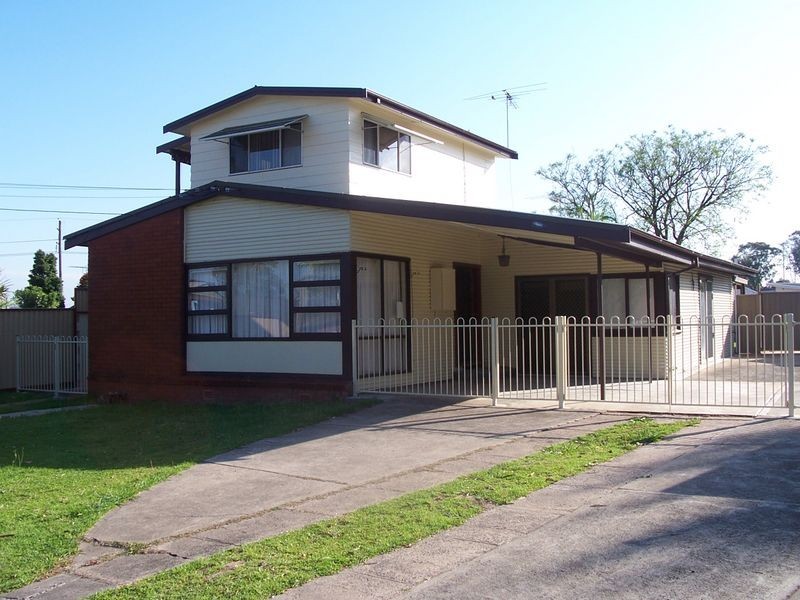 4 Dunbier Avenue, Lurnea NSW 2170