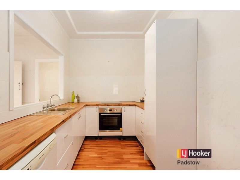 15 Chamberlain Road, Padstow NSW 2211