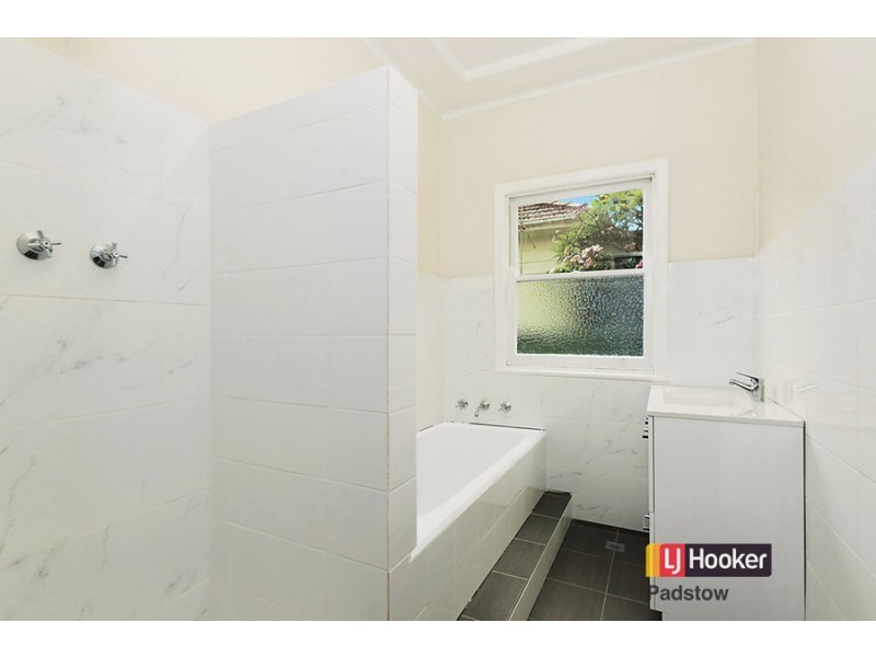 15 Chamberlain Road, Padstow NSW 2211