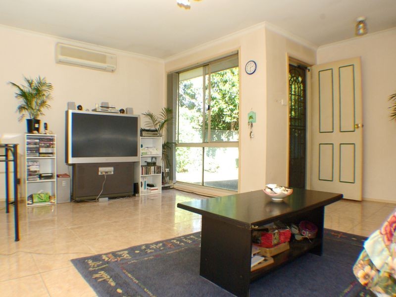 27A Montgomery Avenue, Revesby NSW 2212