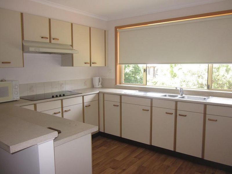 31 Sproule Rd, Illawong NSW 2234