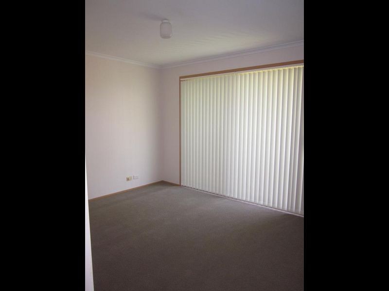 31 Sproule Rd, Illawong NSW 2234