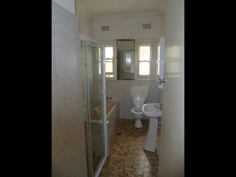 31 Stacey Street, Bankstown NSW 2200