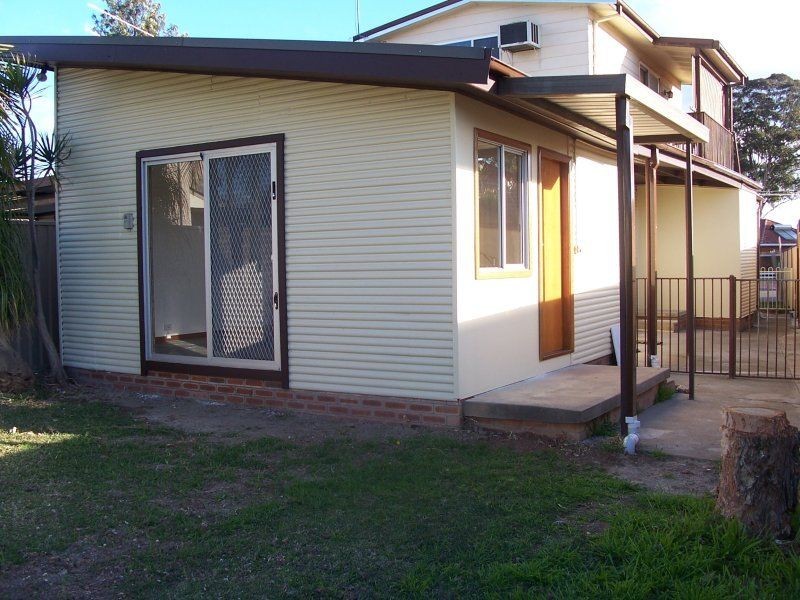 4a Dunbier Avenue, Lurnea NSW 2170