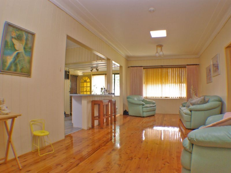 142 Picnic Point Rd, Picnic Point NSW 2213