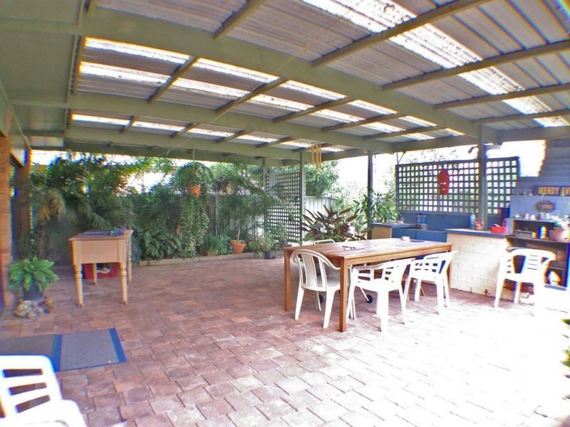 142 Picnic Point Rd, Picnic Point NSW 2213