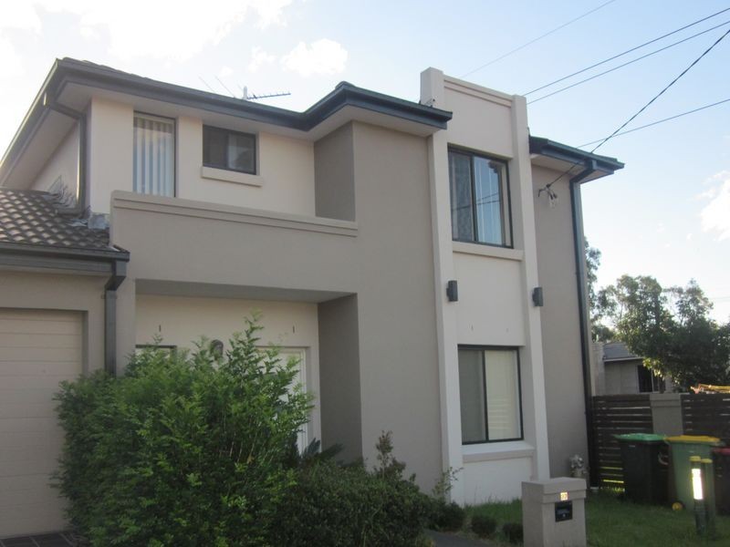 33 Greenway Parade, Revesby NSW 2212