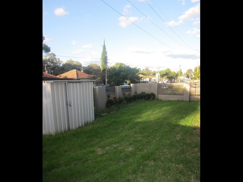 33 Greenway Parade, Revesby NSW 2212