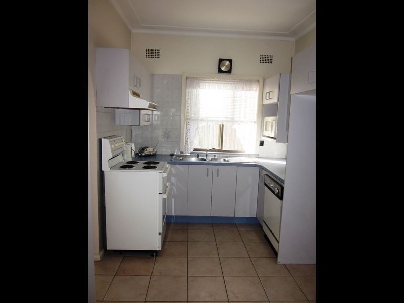 127 Davies Rd, Padstow NSW 2211