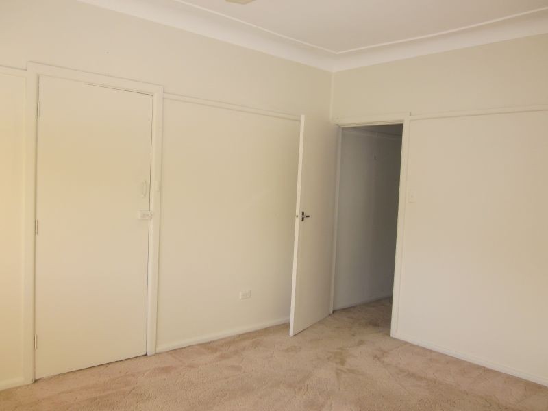 127 Davies Rd, Padstow NSW 2211
