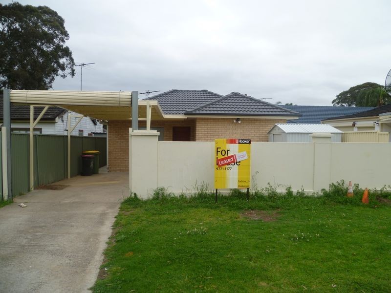 17a Uranus Rd, Padstow NSW 2211