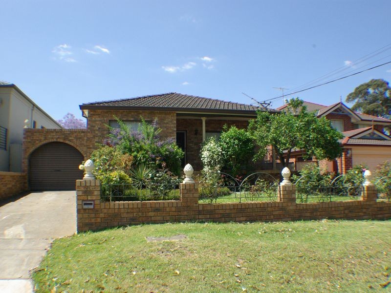 23 Mcgirr St, Padstow NSW 2211