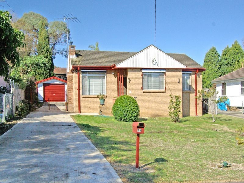 19 Wyatt Avenue, Padstow NSW 2211