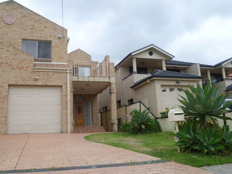 38 Mackinnon Ave, Padstow NSW 2211