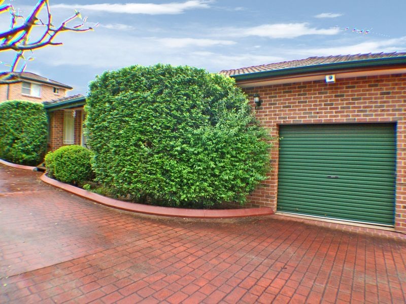 2/89 Vega Street, Revesby NSW 2212