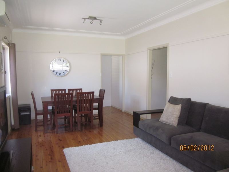 4 Hazelglen Avenue, Panania NSW 2213