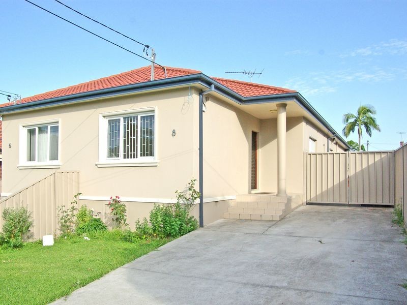 8 Bennett Avenue, Roselands NSW 2196