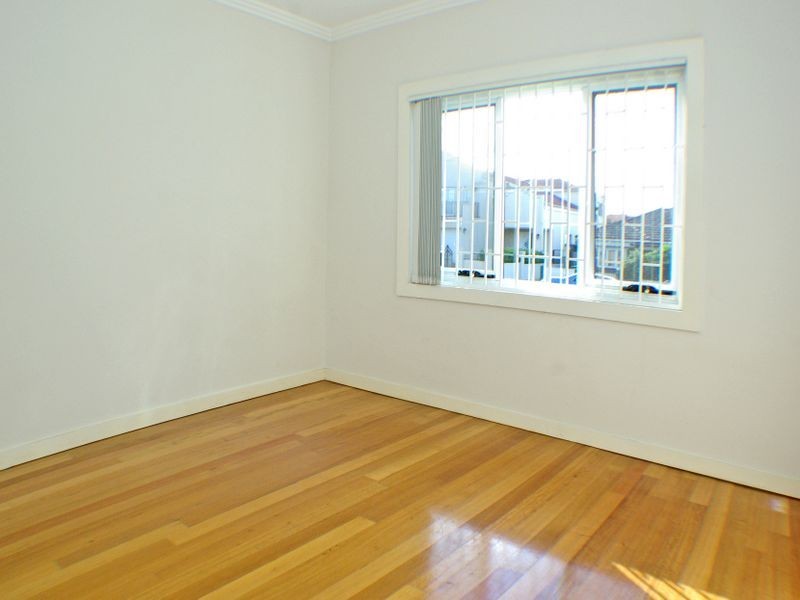 8 Bennett Avenue, Roselands NSW 2196