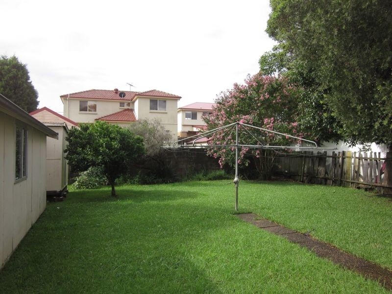 5 Ellesmere Street, Panania NSW 2213