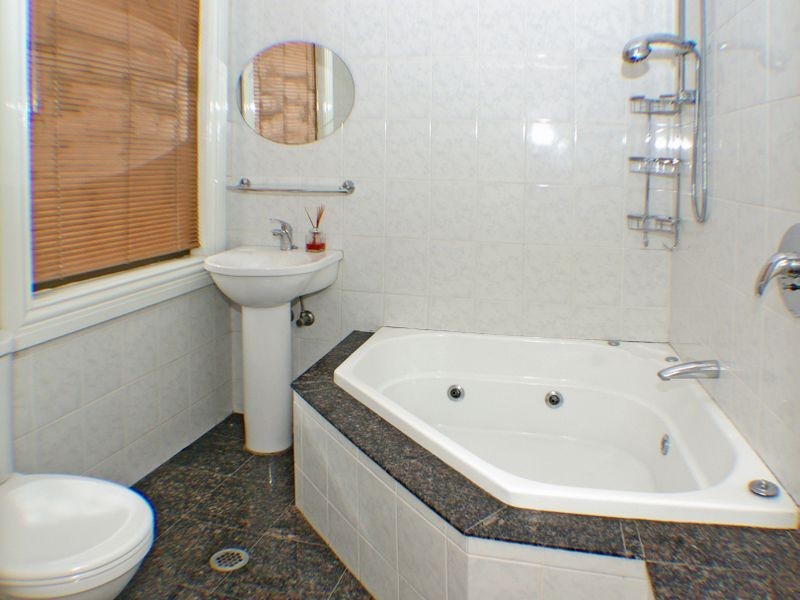 34 Wollongbar Avenue, Panania NSW 2213