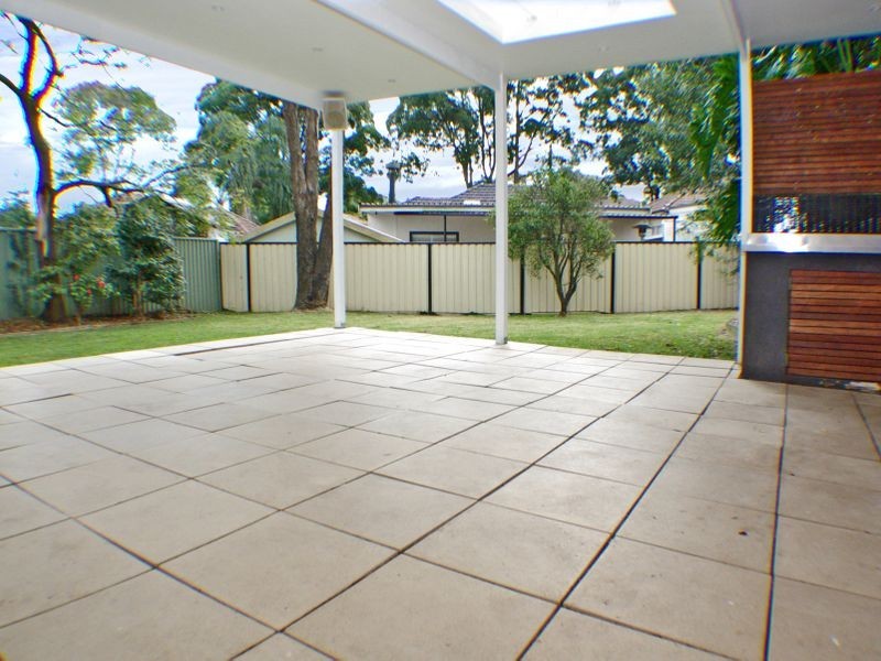 10 Sunlea Avenue, Mortdale NSW 2223