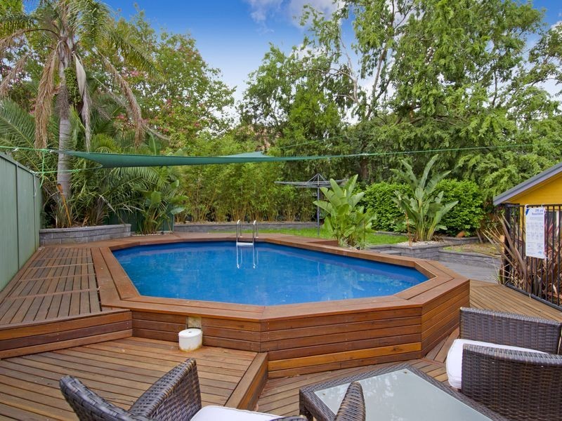 6 Carinya Road, Picnic Point NSW 2213