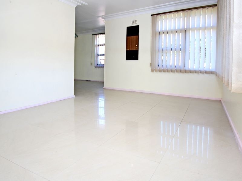 79 Victor Avenue, Picnic Point NSW 2213