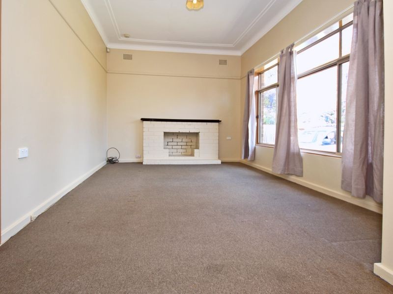 31 Montgomery Avenue, Revesby NSW 2212