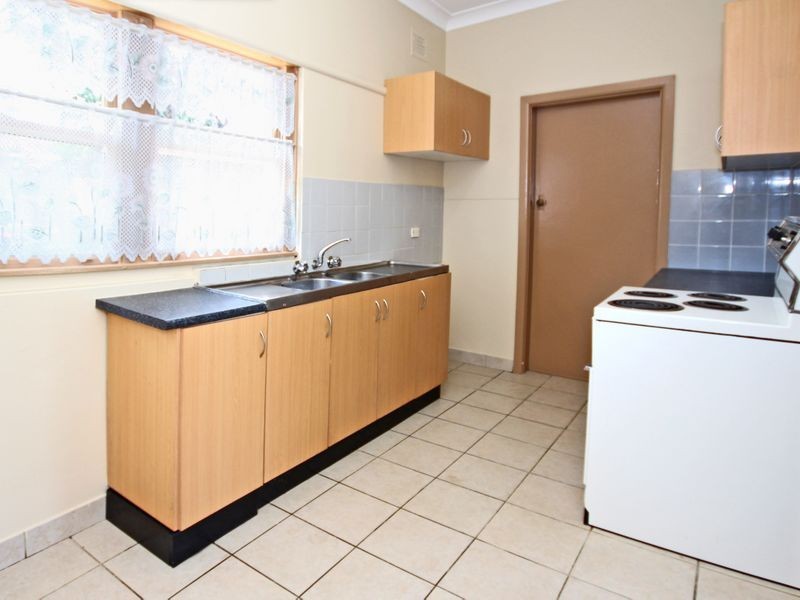 31 Montgomery Avenue, Revesby NSW 2212