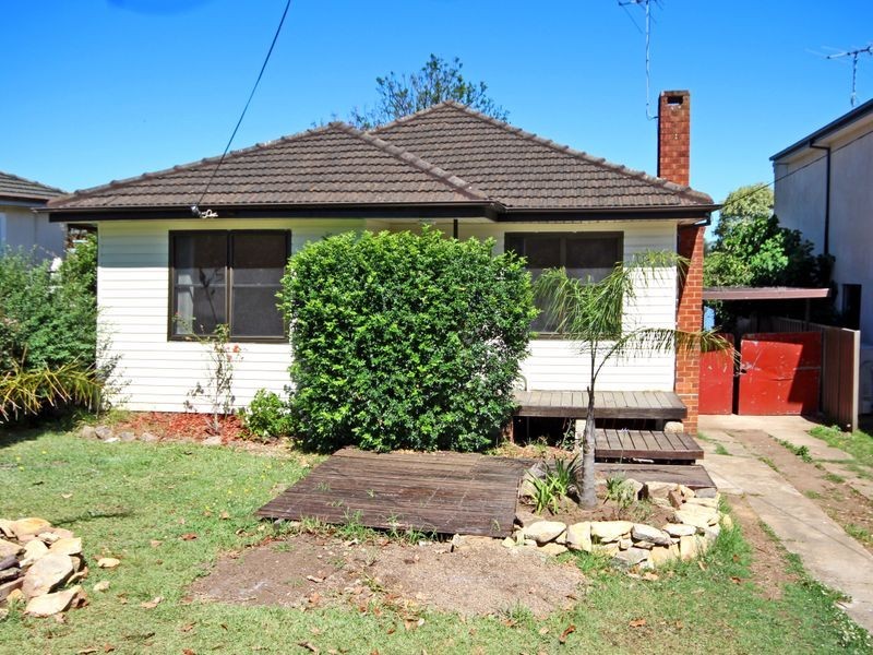 34 Hinemoa Street, Panania NSW 2213