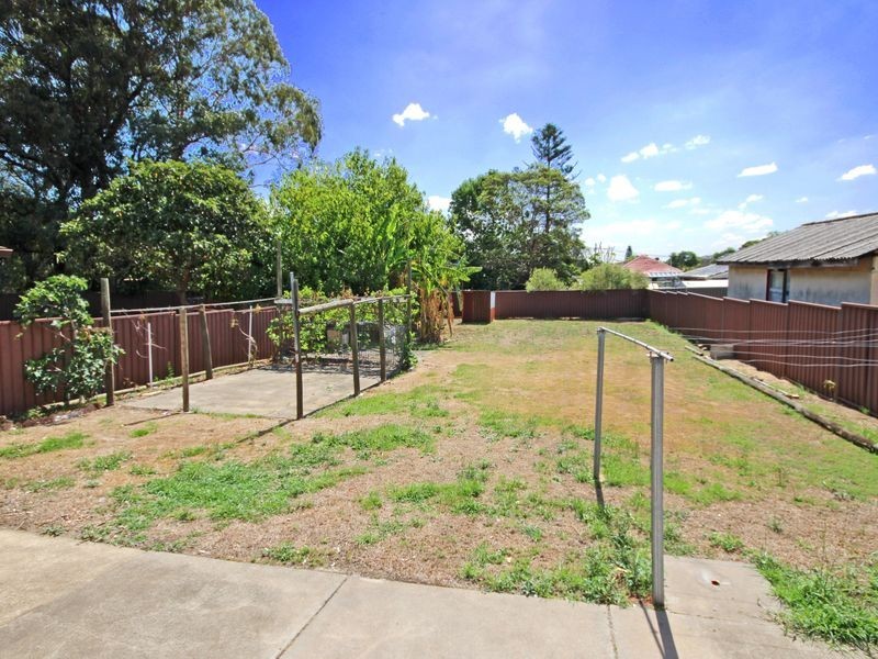 18 Sherwood Street, Revesby NSW 2212