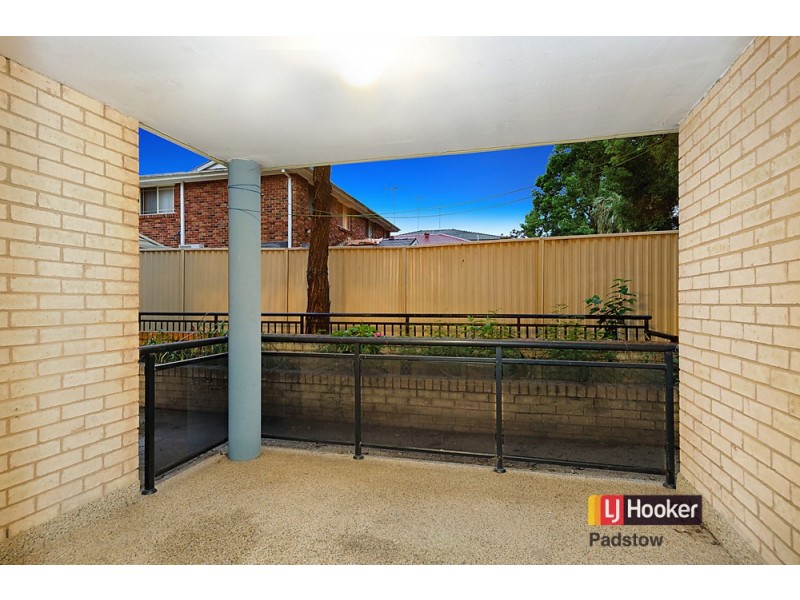 2/51 Cairds Avenue, Bankstown NSW 2200
