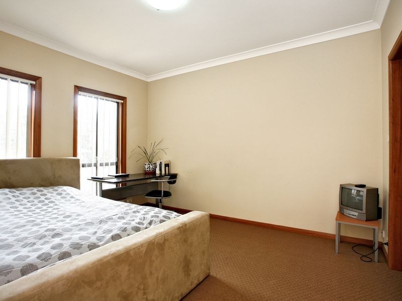 2/7 Heindrich Avenue, Padstow NSW 2211