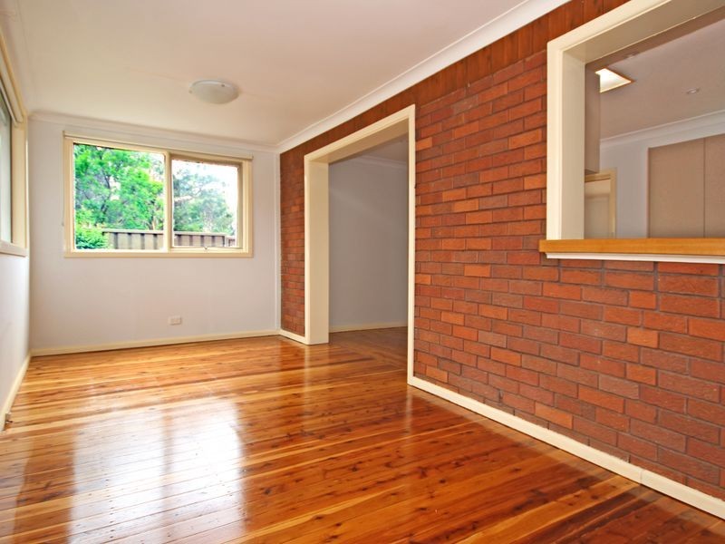 15 Toby Crescent, Panania NSW 2213