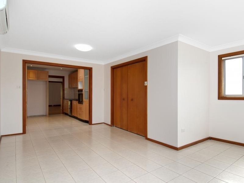 17 Singleton Street, East Hills NSW 2213