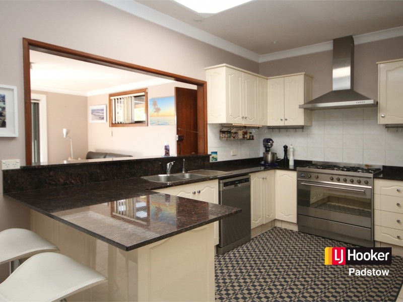 98 Alma Road, Padstow NSW 2211