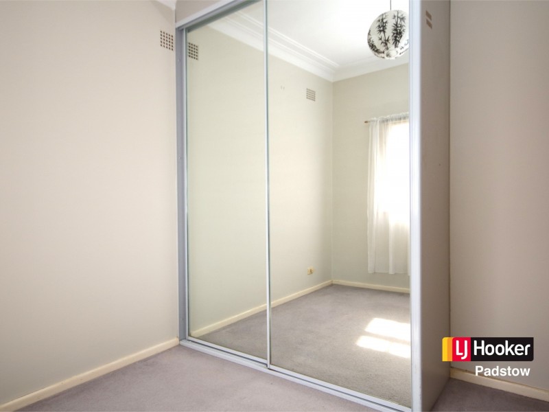 11 Thomas Street, Picnic Point NSW 2213