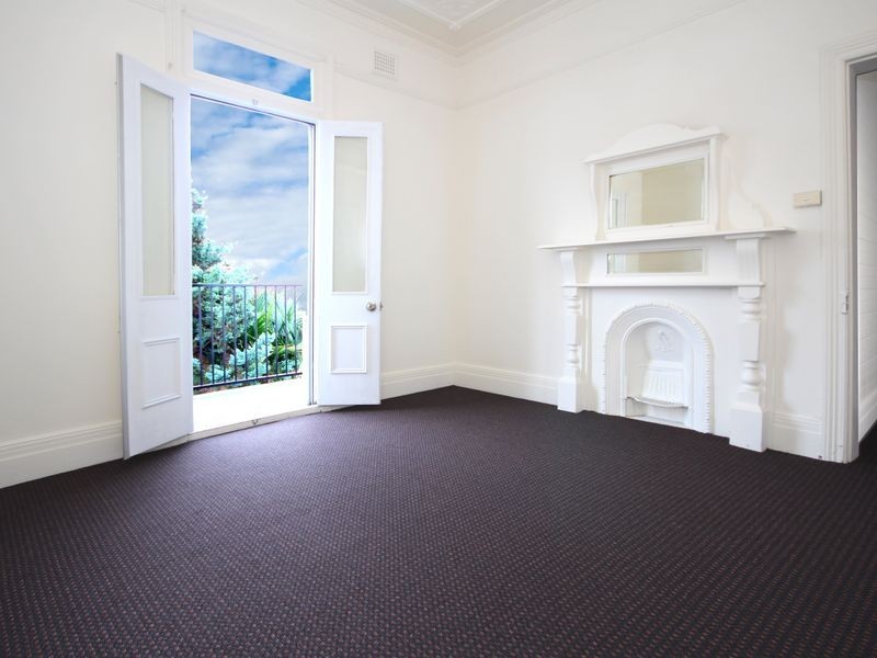 2 Sutherland Street, St Peters NSW 2044