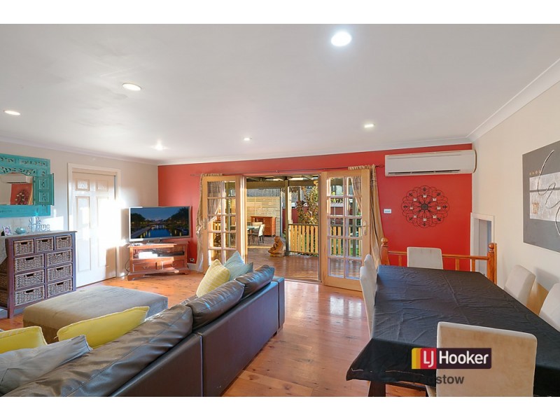 6 Ellesmere Street, Panania NSW 2213